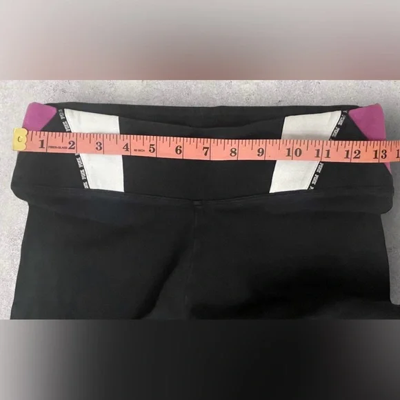 PINK Victoria’s Secret Black Yoga Leggings - Picture 6 of 8